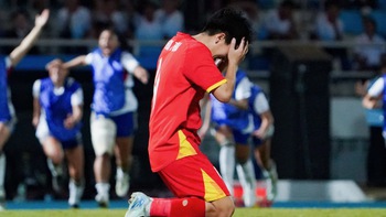 Cựu tuyển thủ Đỗ Thị Ngọc Châm: 'Trọng tài thiên vị Philippines'