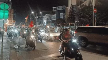 CĐV đi bão sau chiến thắng của tuyển Việt Nam, cần lưu ý một điều