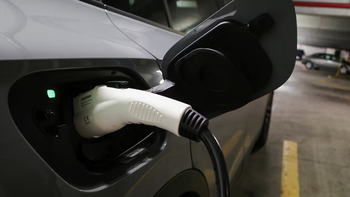 EU phê duyệt gói 1,6 tỉ euro tăng tốc hạ tầng sạc xe tải điện