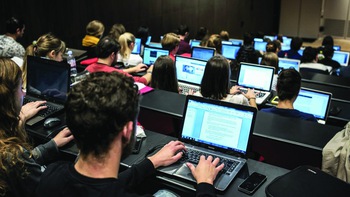 AI đảo lộn giáo dục đại học