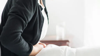 Nữ sinh 17 tuổi đi khám do không có kinh nguyệt, phát hiện có tinh hoàn