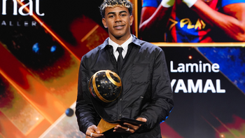 Lamine Yamal chạy sô từ châu Á đến châu Âu nhận 4 giải thưởng trong 24 giờ