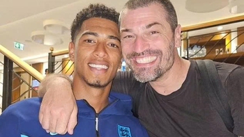 Cha của Jude Bellingham ghi dấu ấn cùng CLB mới