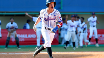 Trời nóng, chủ nhà SEA Games tăng nước uống, đãi cơm Thái cho VĐV