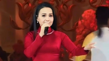 Cẩm Ly mang 'miền Tây' vào đám cưới con gái tỉ phú Johnathan Hạnh Nguyễn