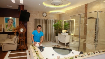 Diễn viên cát sê hàng chục cây vàng nay U60 sống một mình trong biệt thự 700 m2