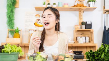 Quiz: 4 cách ăn uống nói lên tính cách con người bạn