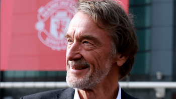 Jim Ratcliffe hỏi thủ quân đội nữ Man Utd: ‘Cô làm gì ở CLB này?’