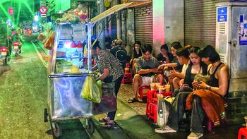 Hỡi người tình ăn đêm Sài Gòn!