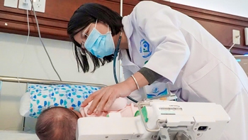 Miền Nam dẫn đầu về ca mắc bệnh sởi: Một người mắc có thể lây cho 12-18 người