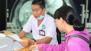 'Sập bẫy' vì tin 'phép màu' giải độc gan chữa bách bệnh