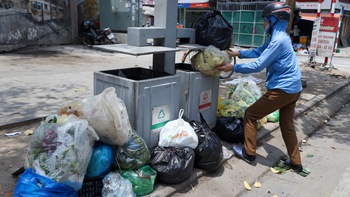 Quá hạn buộc phải phân loại rác đã 4 tháng, rác vẫn lộn xộn như cũ