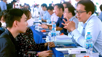 Ra trường đi làm, nhiều sinh viên ‘mù mờ’ luật lao động
