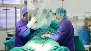 Giãn tĩnh mạch tinh: 'Sát thủ thầm lặng' gây vô sinh