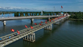 Chuyến xuyên Việt đầu tiên sau ngày đất nước thống nhất