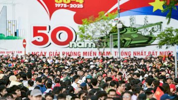 Kinh tế Việt Nam 50 năm: Từ nghèo nàn vươn lên nền kinh tế tăng trưởng cao