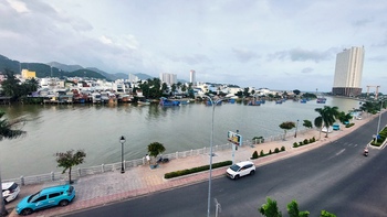 Nha Trang ‘không có thẩm quyền, không yêu cầu’ dừng thủ tục đăng ký đất đai cho dân