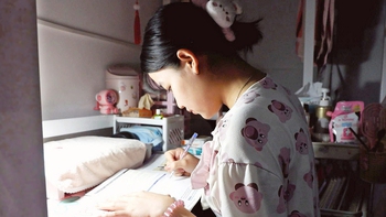 Thời khó, ở ghép để tiết kiệm