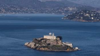 Vụ vượt ngục 'không hồi kết' ở nhà tù khét tiếng Alcatraz