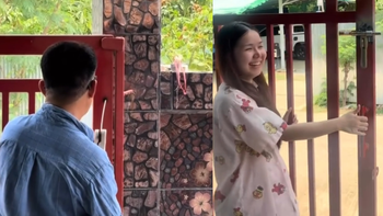 Cười sảng với màn làm chốt cửa cổng 'có cũng như không'