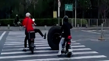 Anh hùng cứu bánh xe