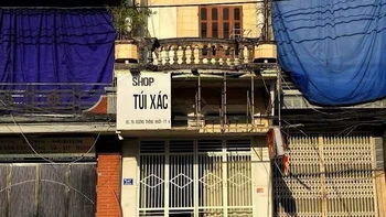 Ảnh vui 22-5: 'Tôi 70 tuổi rồi mới biết có chỗ bán túi... xác'