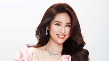 Chuông vàng vọng cổ 2025 gây chú ý với màn livestream tư vấn