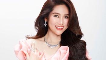 Chuông vàng vọng cổ 2025 gây chú ý với màn livestream tư vấn