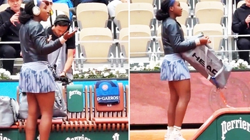 Coco Gauff đi thi đấu không mang theo vợt tại Roland Garros