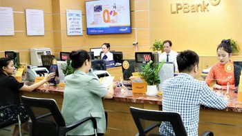 Lộ diện ngân hàng ‘cắt’ cả nghìn nhân sự