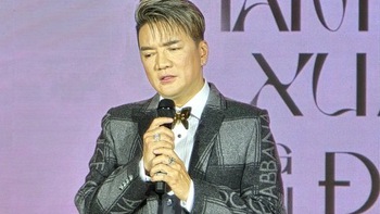 Đàm Vĩnh Hưng tung MV ồ ạt nhưng thưa thớt người xem