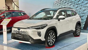 Toyota Corolla Cross giảm giá nhiều nhất 46 triệu đồng, giá khởi điểm còn 779 triệu