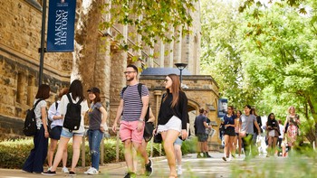 Hồ sơ sinh viên Việt Nam xin visa du học Úc thuộc nhóm rủi ro cao