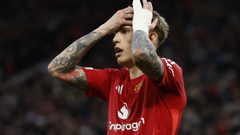 Garnacho của Man Utd bị chỉ trích vì chơi 'màu mè' tại Europa League
