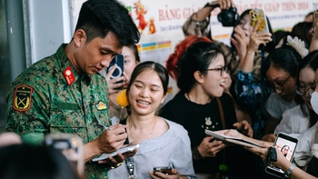 Văn hóa thần tượng méo mó
