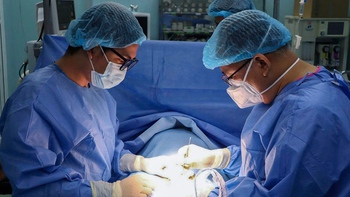 Ẩn tinh hoàn có thể gây vô sinh, ung thư: Bác sĩ chỉ rõ dấu hiệu nhận biết