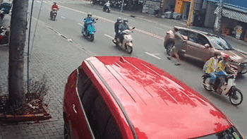 Buổi sáng lên gối, buổi chiều lên đồn
