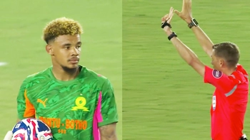 Thủ môn ngơ ngác vì luật mới tại FIFA Club World Cup