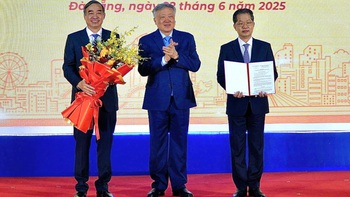 Phó thủ tướng Nguyễn Hòa Bình: Khu thương mại tự do Đà Nẵng là đầu tiên nhưng phải chắc thắng
