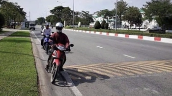 Ảnh vui 25-6: Gờ giảm tốc được tạo ra để...