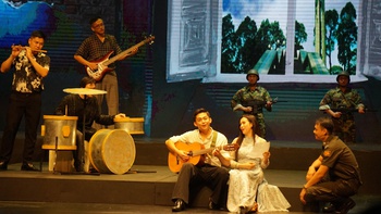 Xúc động vở kịch về phong trào của trí thức, văn nghệ sĩ Sài Gòn những năm chống Mỹ