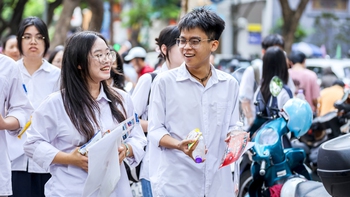 Đề văn kỳ thi tốt nghiệp THPT 2025: Kịp thời, mong chờ đề mới hợp thời