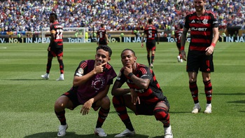 Bóng đá Brazil được tìm kiếm kỷ lục sau vòng bảng FIFA Club World Cup