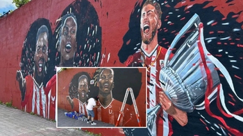 Muốn đến Barca, tranh tường của Nico Williams liên tục bị phá hoại