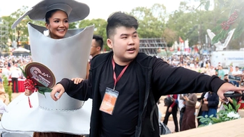 Nghề trợ lý nghệ sĩ: Cực vui, drama đủ!