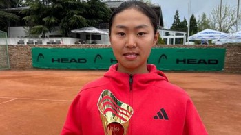 Cô gái Trung Quốc tỏa sáng ở giải trẻ Roland Garros, cha mẹ đã bán hai căn nhà