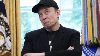 Tình cũ của Elon Musk nhắn Tổng thống Trump 'chạy ngay đi'