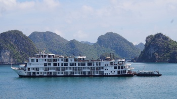 Khách chê du lịch Quảng Ninh tơi tả, có oan không?