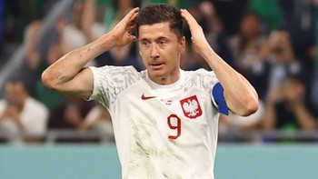 Mất băng thủ quân, Lewandowski giận dỗi 'nghỉ chơi' tuyển Ba Lan