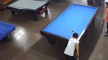 Cú bida băng phong cách '3 lần tắm trên một dòng sông'